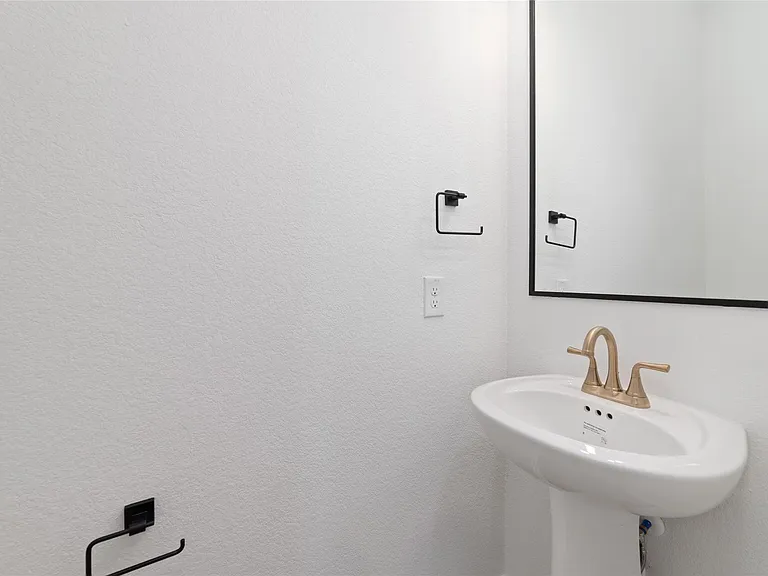 508 Water Ash Ct — Photo 12