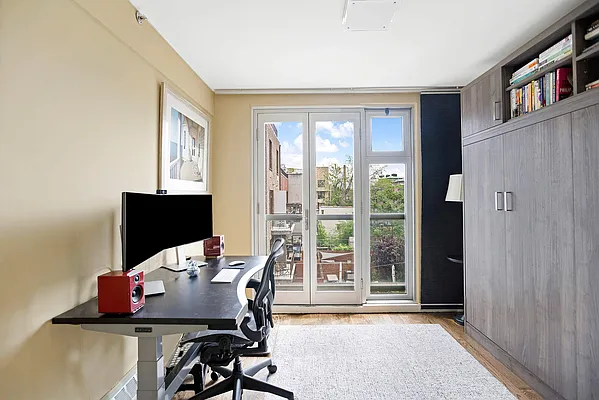 Sold by Compass | media 5