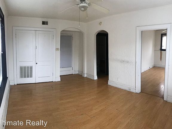 3rd image of 4215 Neosho St APT 201
