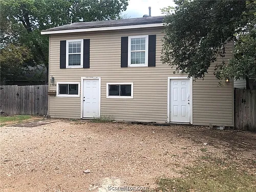 1704 N Baker St Photo 1