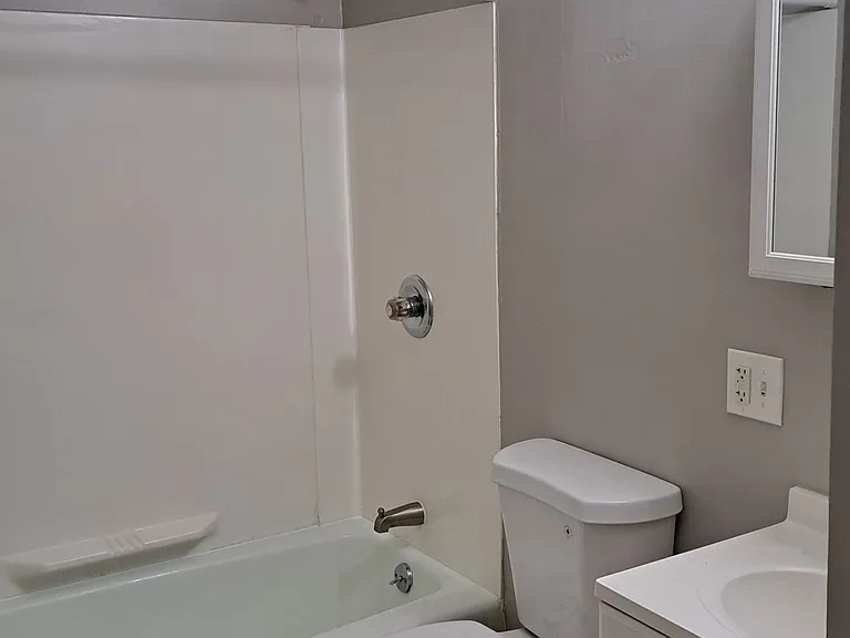 581 Falls Rd #2 — Photo 10