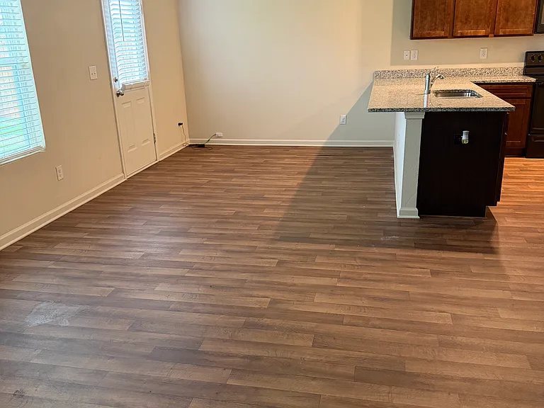 758 Independence Ave — Photo 3