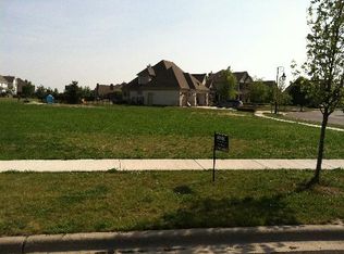 25057 W Lake Forrest Ln, Shorewood, IL 60404