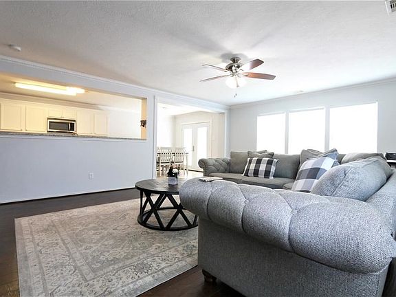 2nd image of 2730 Skyview Glen Ct