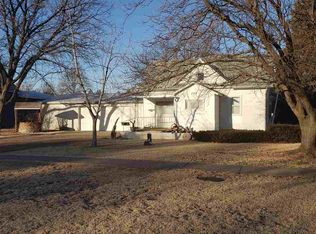 729 Douglas St, Imperial, NE 69033