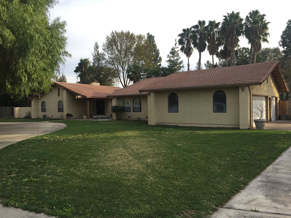 1st image of 4438 E Mosher Dr