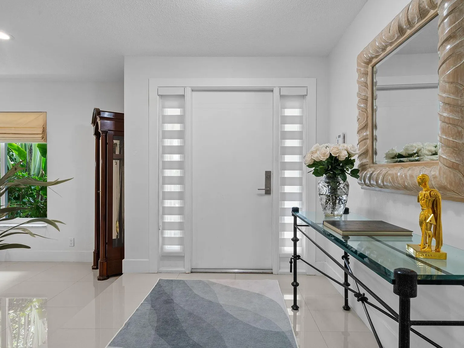 4 bed, 3.0 bath, 2372 sqft, $15,000 — Photo 3