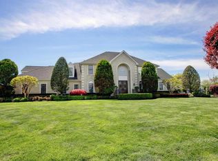 2 Milton Ct, Marlboro, NJ 07746