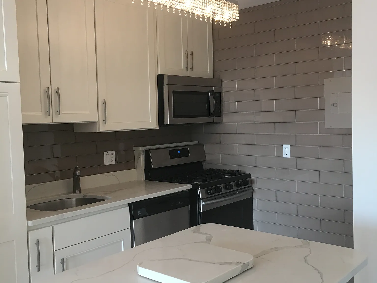 1 bed, 750 sqft, $2,800 — Photo 4