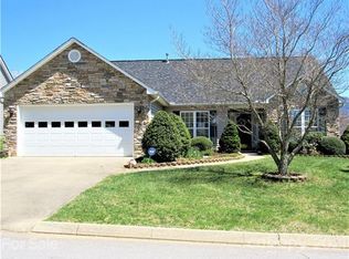 119 Farm Valley Rd, Fletcher, NC 28732