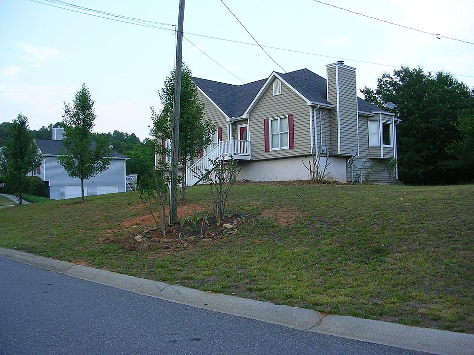 1st image of 115 Thornwood Dr