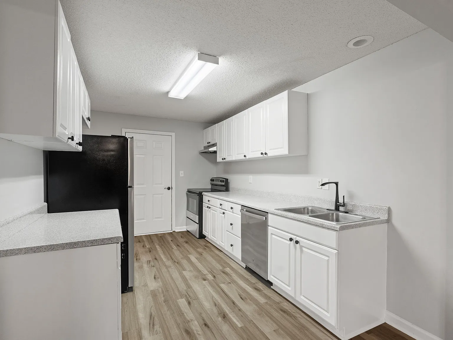 3607 Winchester Rd — Photo 3