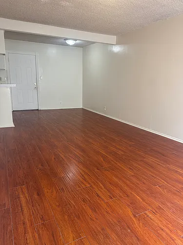 1025 N Mariposa Ave #9 Photo 1