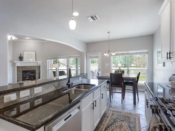 1304 Sea Pines Dr, Aubrey, TX 76227