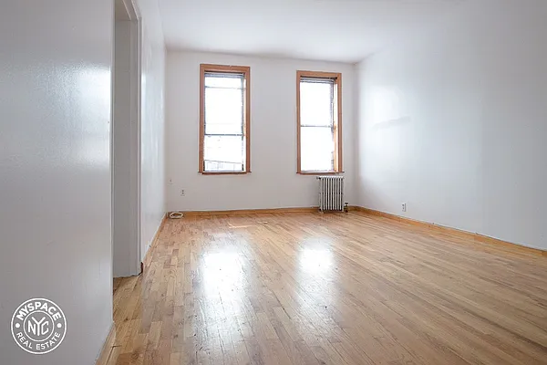 Rented by MySpaceNYC | media 14