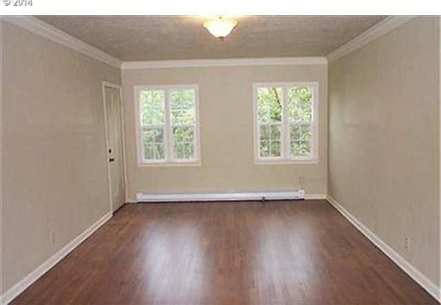 2nd image of 2030 Maple St