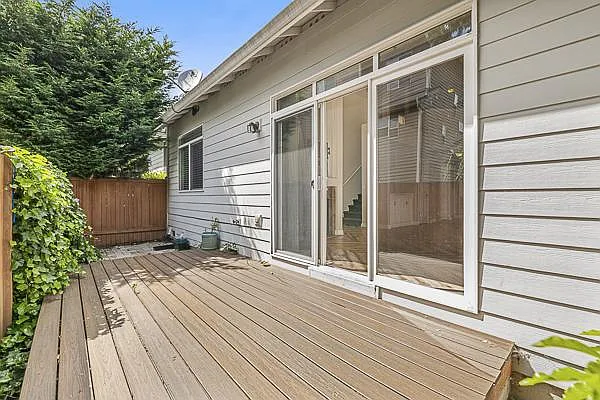private deck