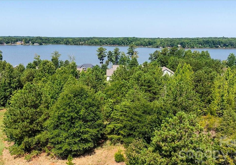 1st image of 11222 Island View Ln