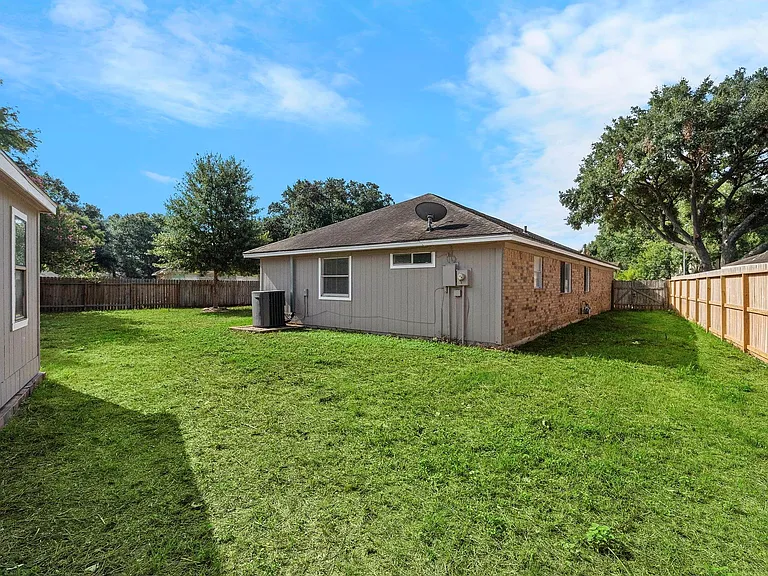 1022 Western Meadows Dr — Photo 21