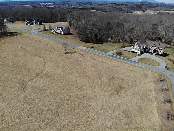 2nd image of 27 Camellia Pl
