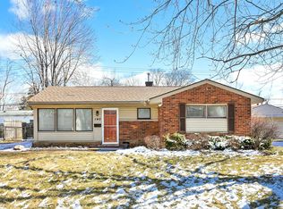 140 Kenyon Dr, Troy, MI 48083