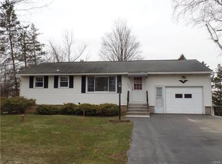 238 Bury Dr, Syracuse, NY 13209