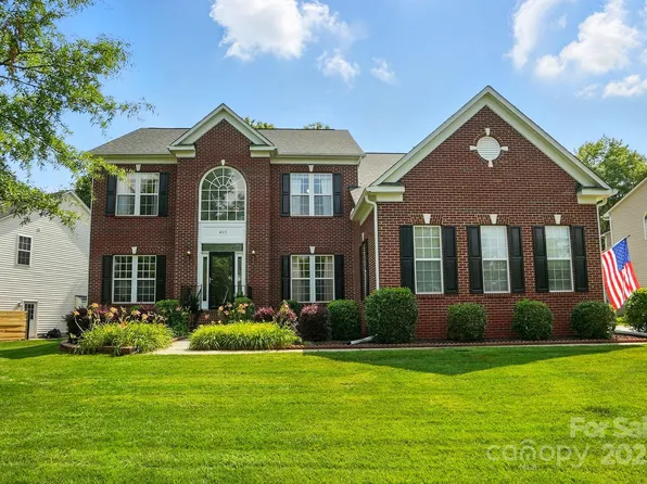 415 Glandon Ct, Fort Mill, SC 29708
