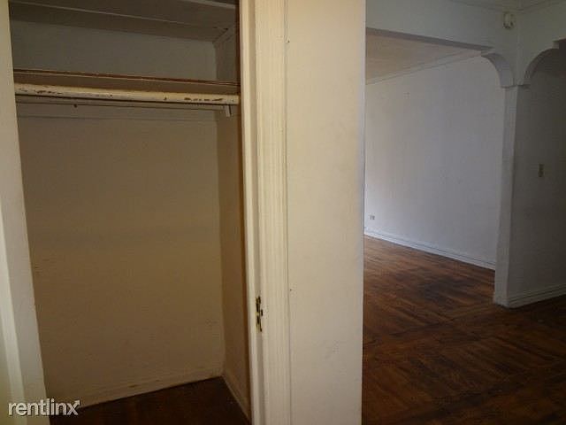 2_closet