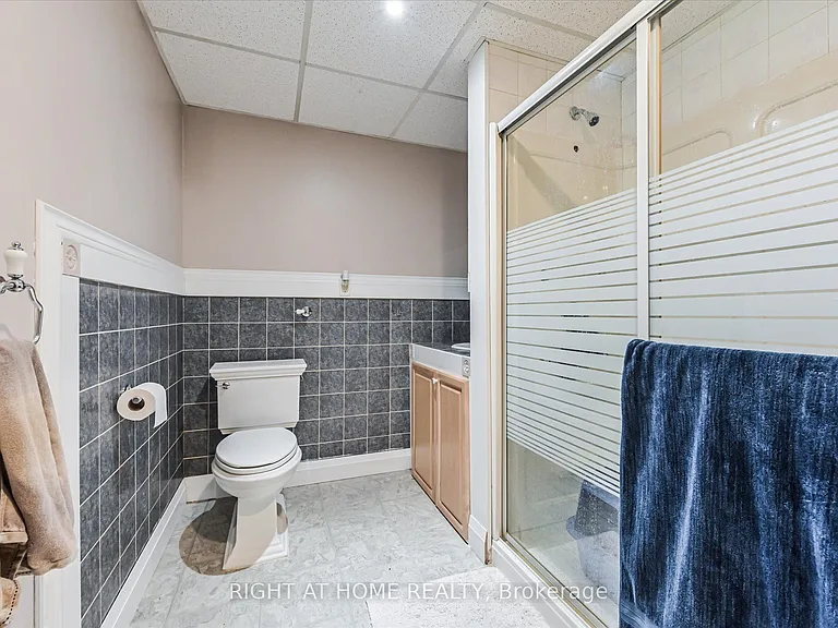 30 French Cres #LOWER — Photo 7