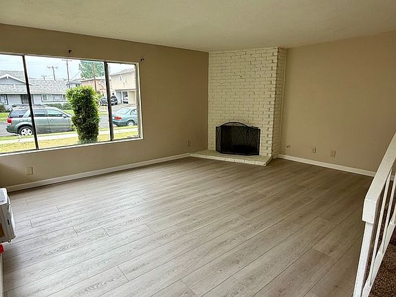 2nd image of 314 N Begonia Ave