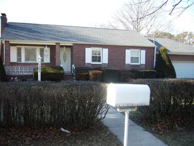 1093 Nugent Ave, Bay Shore, NY, 11706
