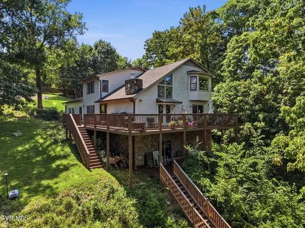 472 Hideaway Farm Rd, Piney Flats, TN 37686