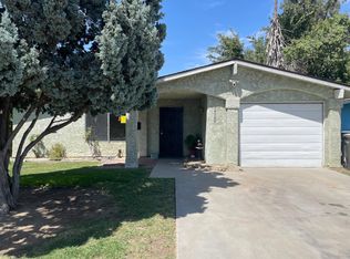 14590 C St, Kerman, CA 93630