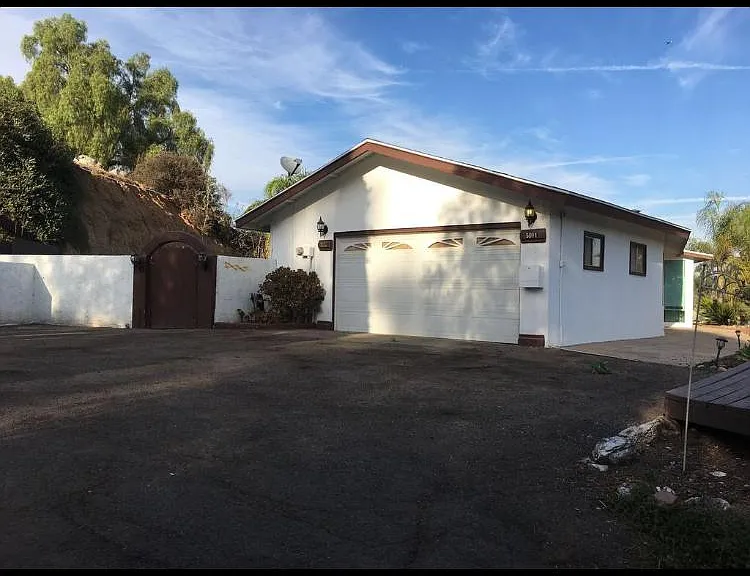 Sweetwater Rd — Photo 2