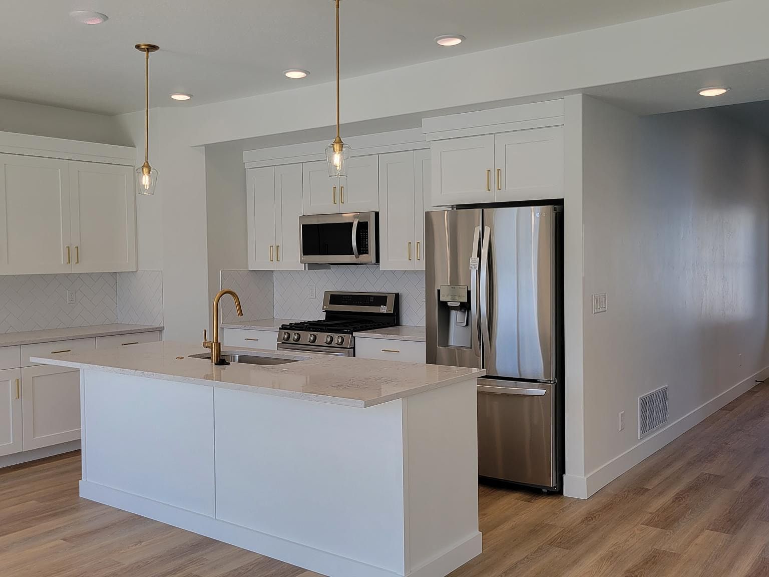 501 S 655 E, Hyrum, UT 84319 Zillow