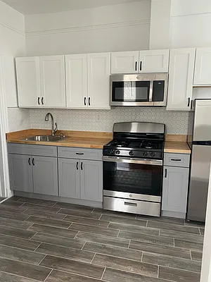 Rented by SERHANT. | media 5