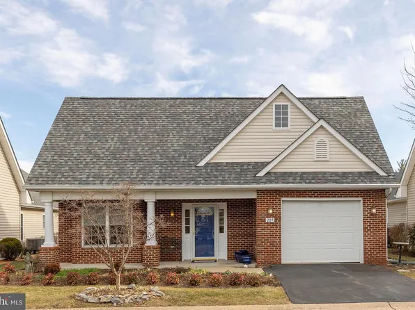 209 Cranberry Ct, Winchester, VA 22602