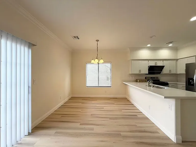 2316 Chapman Hill Dr — Photo 13