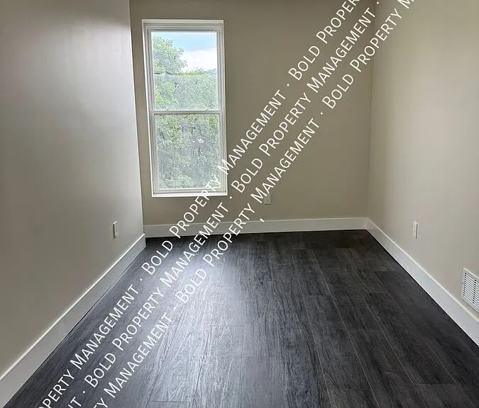 501 E Arch St — Photo 23