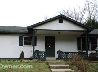 245 Ralph Burba Rd, Mammoth Cave, KY 42259