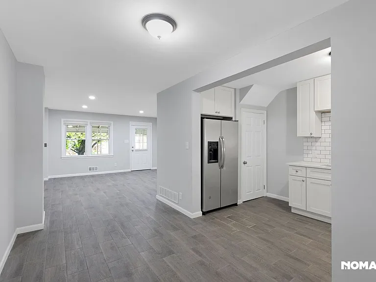 2207 Firethorn Rd — Photo 14