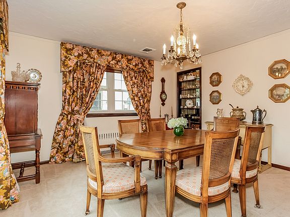 5th image of 5 Highwood Way