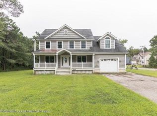 285 Latimer Ave, Bayville, NJ 08721