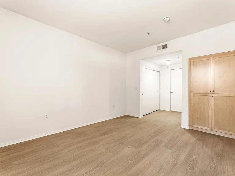10227 Mason — Photo 7