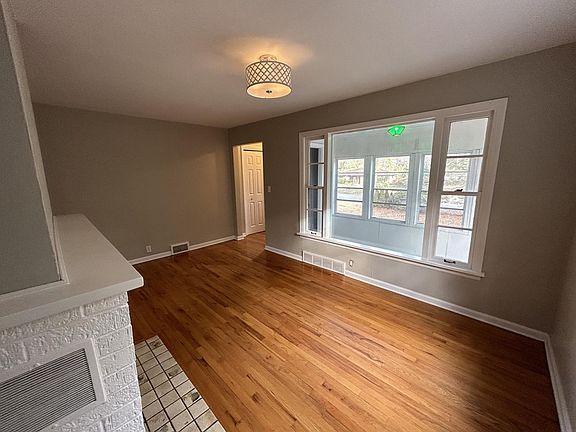 3rd image of 1628 Dorwood Dr