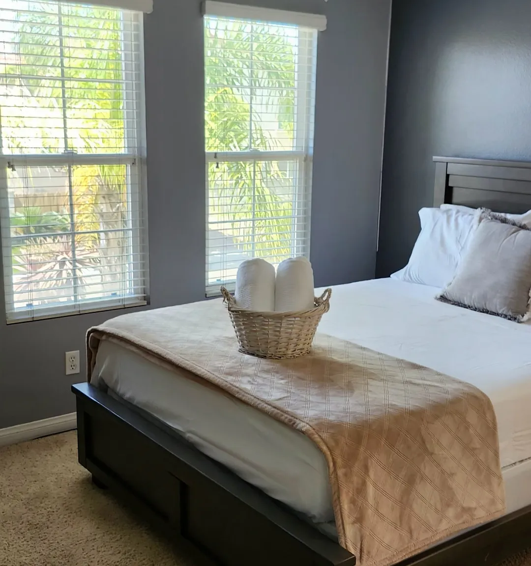 4873 Sea Coral Dr — Photo 1