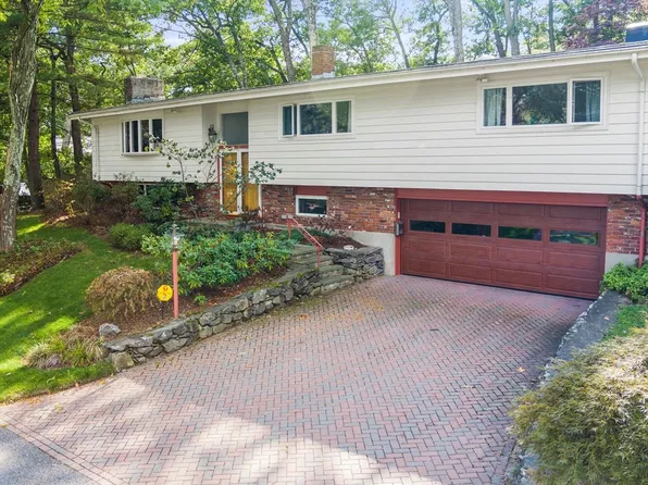 6 Nelson Dr, Brookline, MA 02467