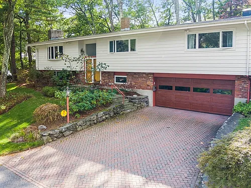 6 Nelson Dr Photo 1
