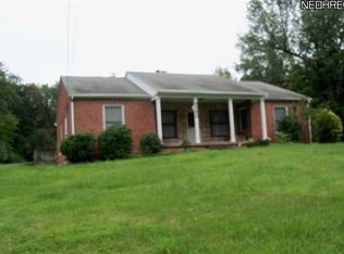 6090 Liberty Rd, Solon, OH 44139