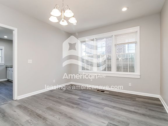 820_004_dining_room_4.jpg